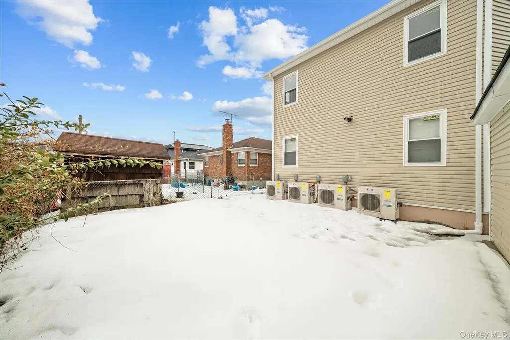 24533 147th Road Rosedale NY 11422