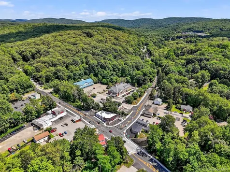 4 Oscawana Lake Road Putnam Valley NY 10579