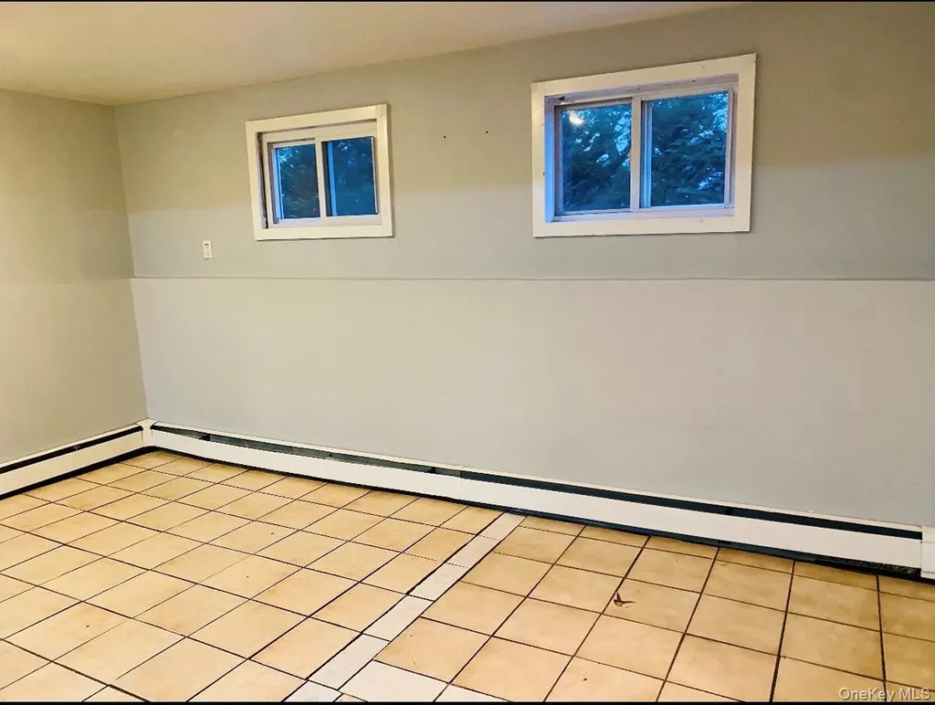 46 Anna Road Bay Shore NY 11706