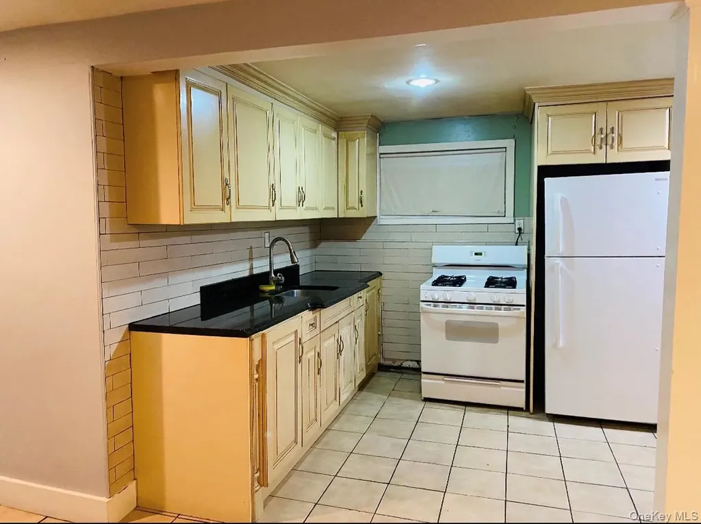 46 Anna Road Bay Shore NY 11706