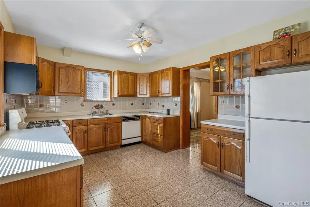 1427 145th Place Whitestone NY 11357