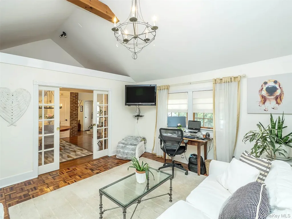 24 Maple Avenue Sea Cliff NY 11579