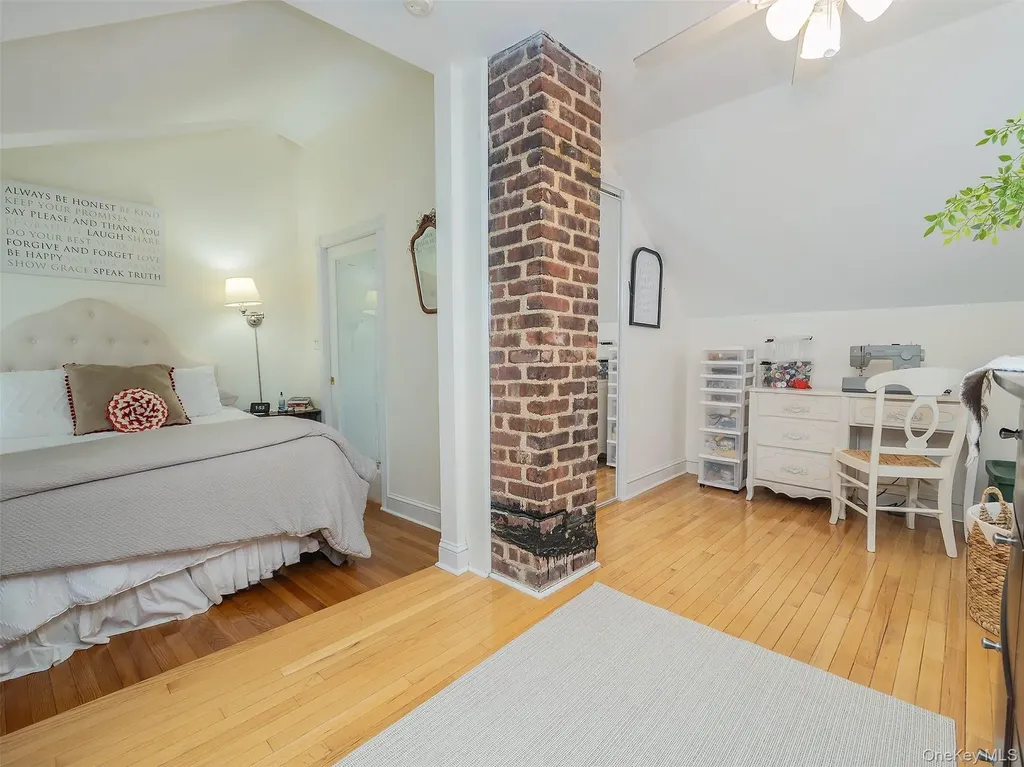 24 Maple Avenue Sea Cliff NY 11579