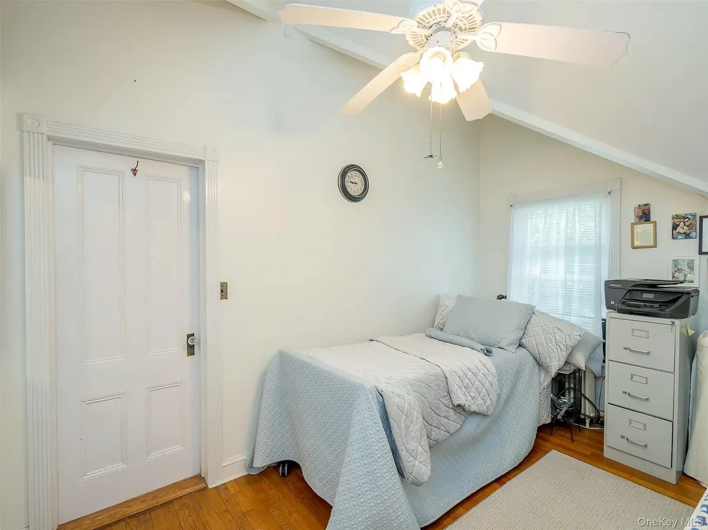 24 Maple Avenue Sea Cliff NY 11579