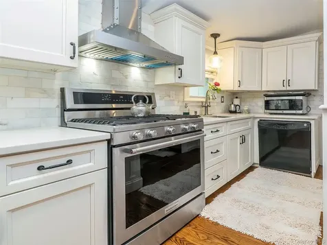 24 Maple Avenue Sea Cliff NY 11579