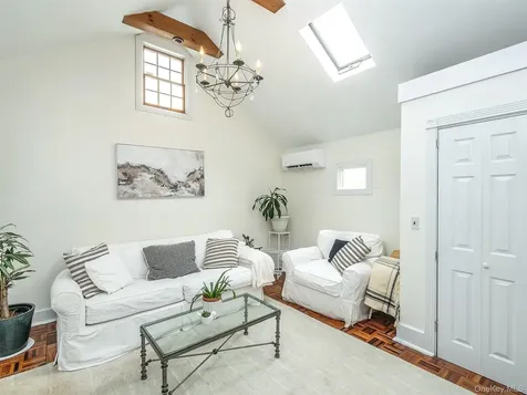 24 Maple Avenue Sea Cliff NY 11579