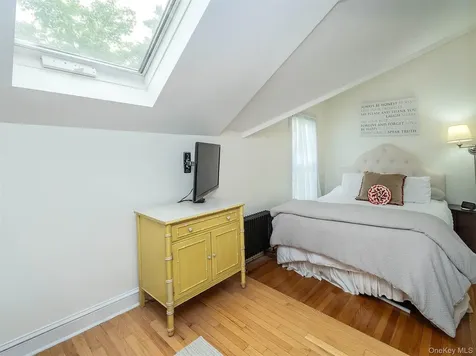 24 Maple Avenue Sea Cliff NY 11579