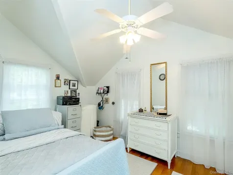 24 Maple Avenue Sea Cliff NY 11579