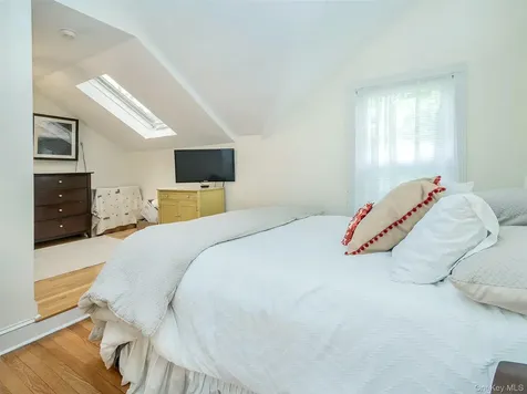 24 Maple Avenue Sea Cliff NY 11579