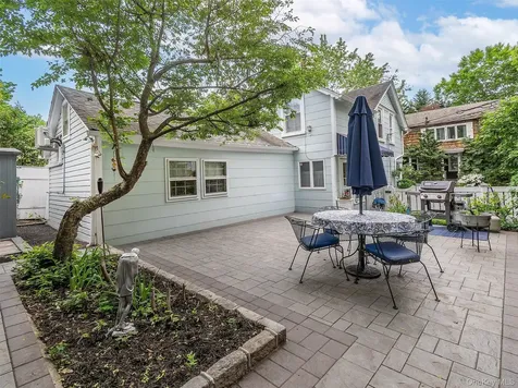 24 Maple Avenue Sea Cliff NY 11579