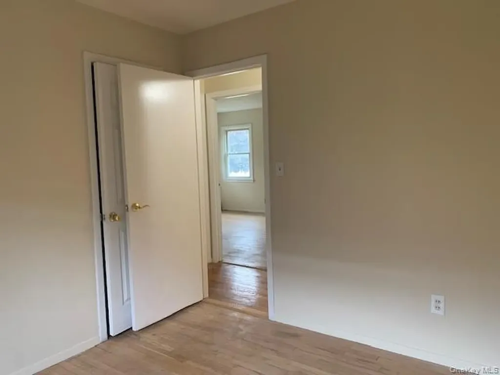 2 Vanata Court Hempstead NY 11550