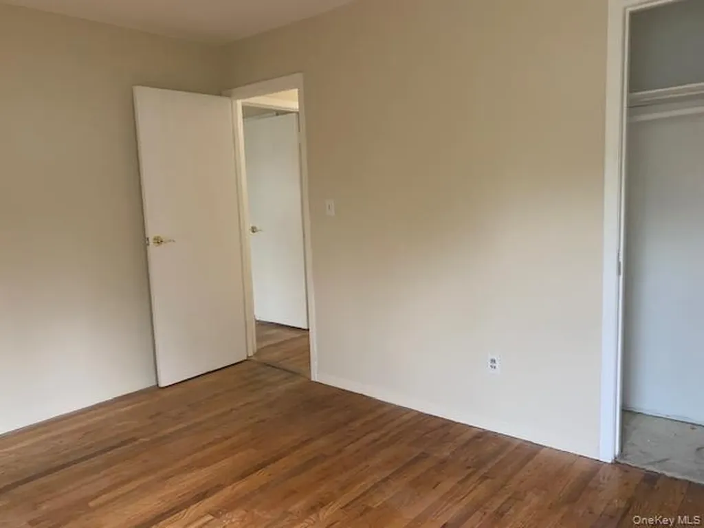 2 Vanata Court Hempstead NY 11550