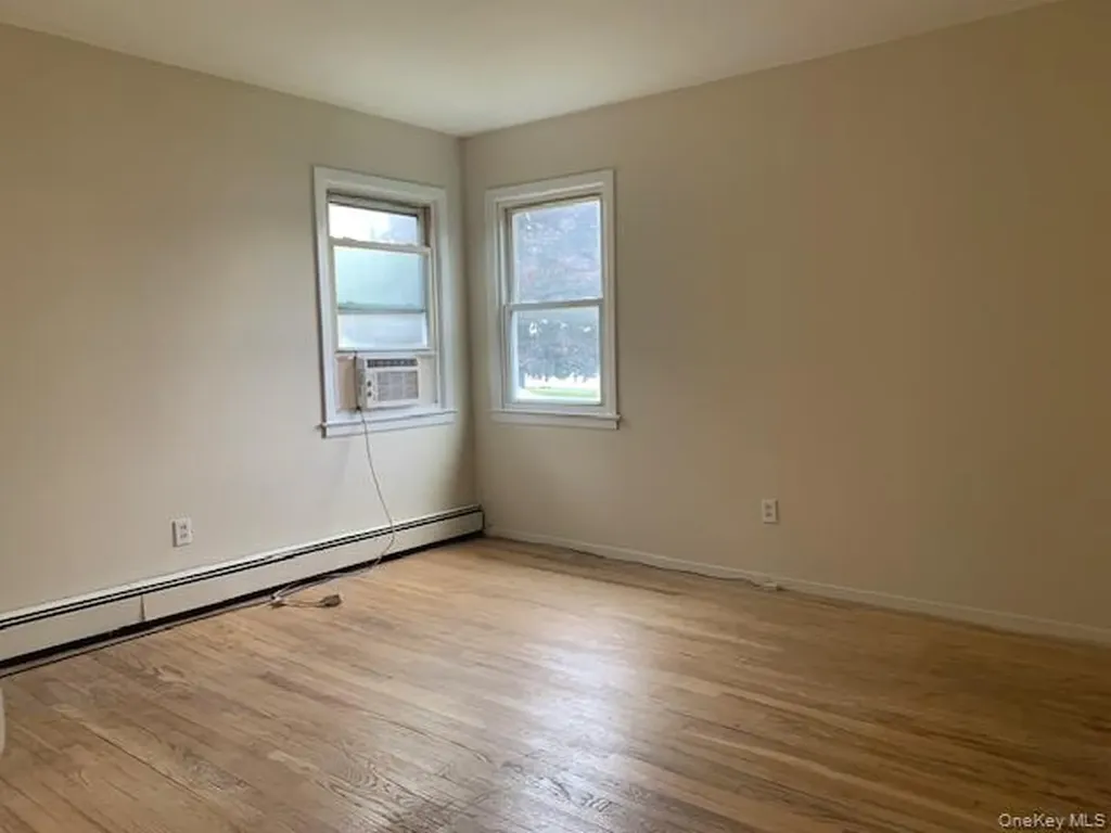 2 Vanata Court Hempstead NY 11550