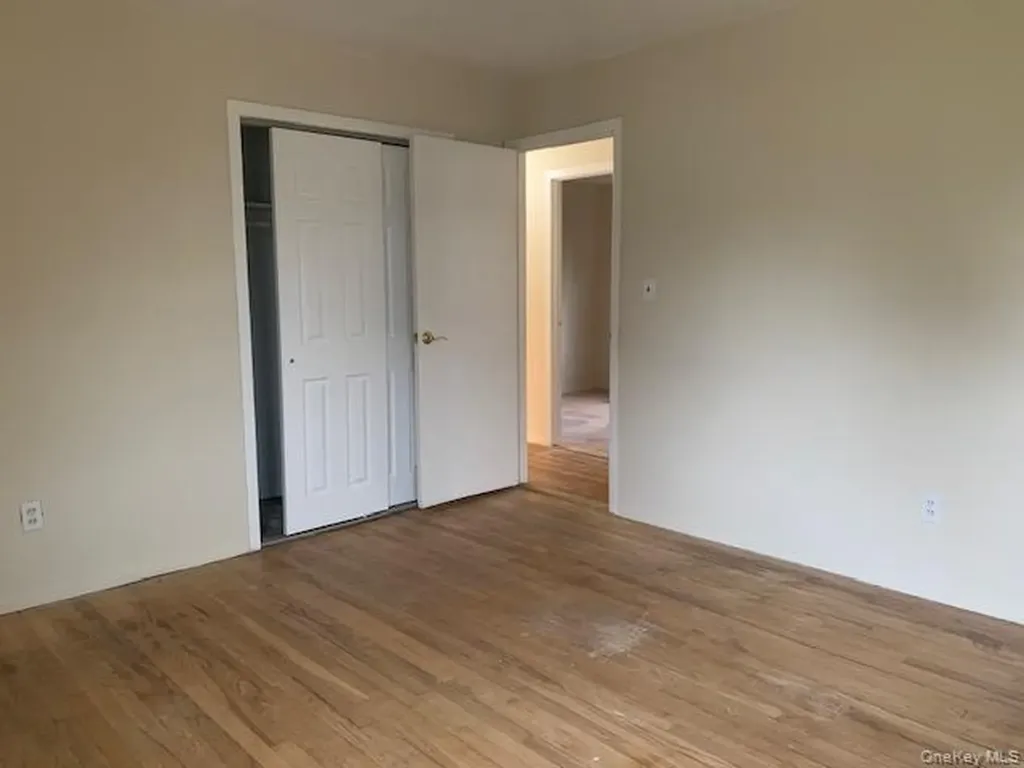 2 Vanata Court Hempstead NY 11550