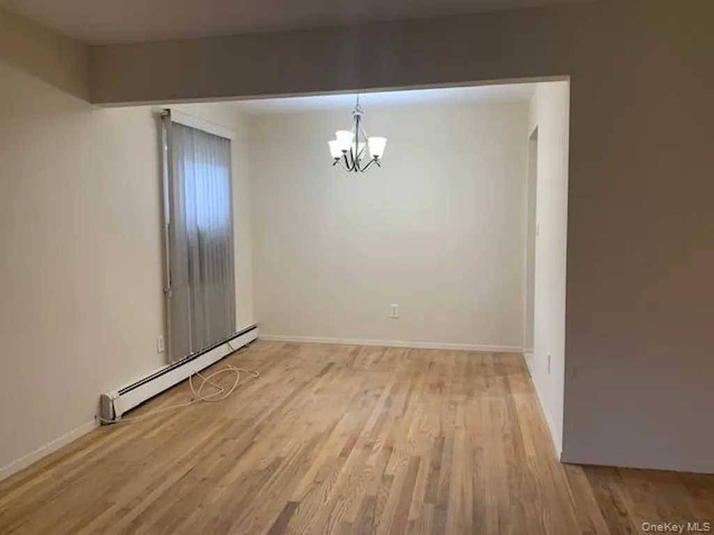 2 Vanata Court Hempstead NY 11550