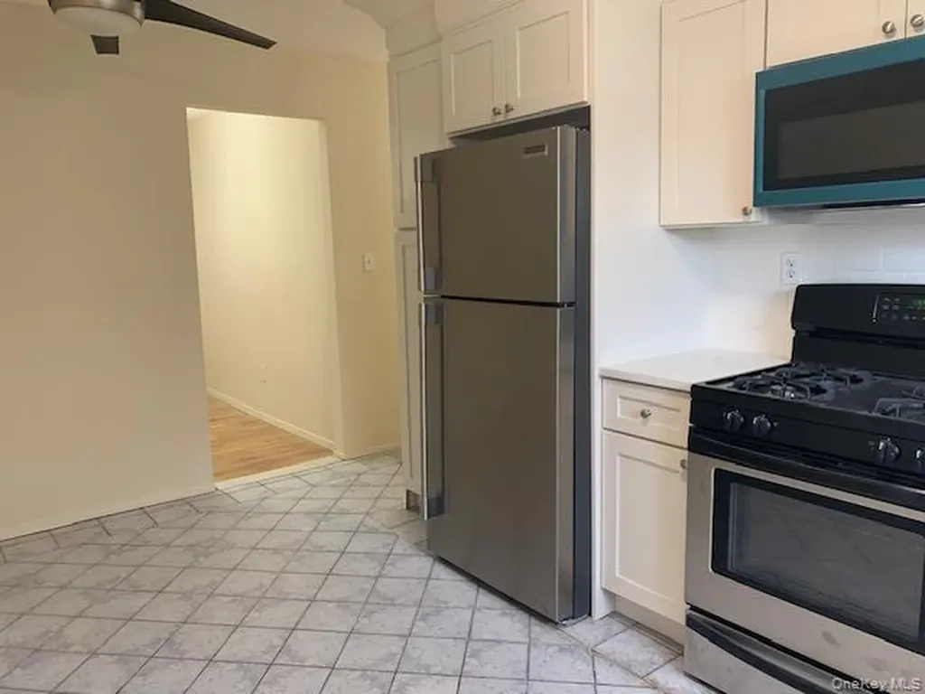 2 Vanata Court Hempstead NY 11550