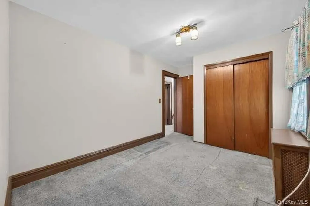 191 Rockaway Parkway Valley Stream NY 11580