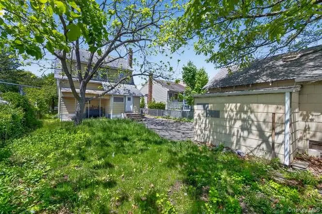 191 Rockaway Parkway Valley Stream NY 11580