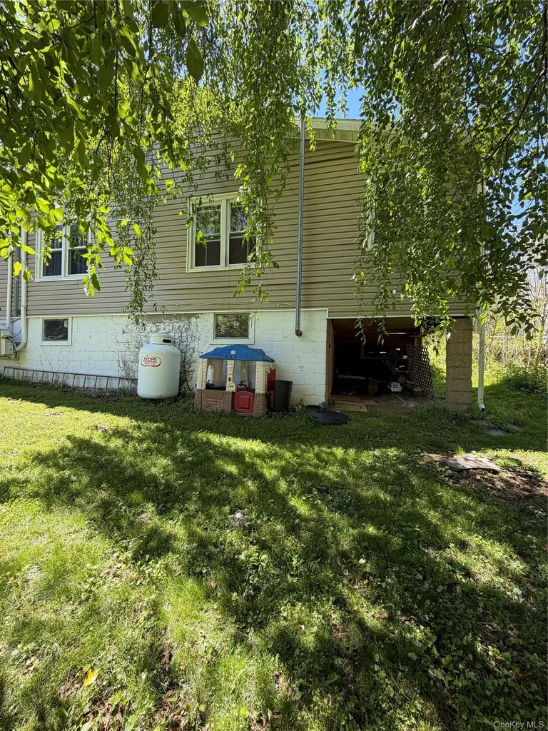 20 Melnick Place Lake Peekskill NY 10537