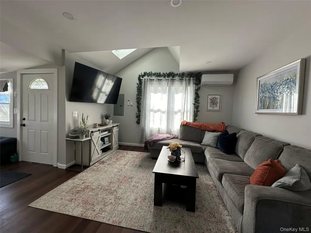 20 Melnick Place Lake Peekskill NY 10537