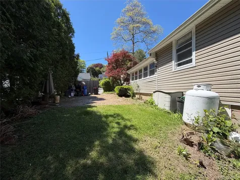 20 Melnick Place Lake Peekskill NY 10537