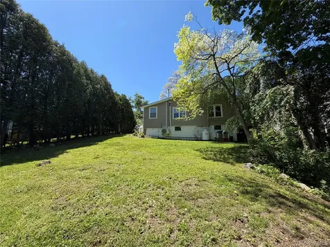 20 Melnick Place Lake Peekskill NY 10537