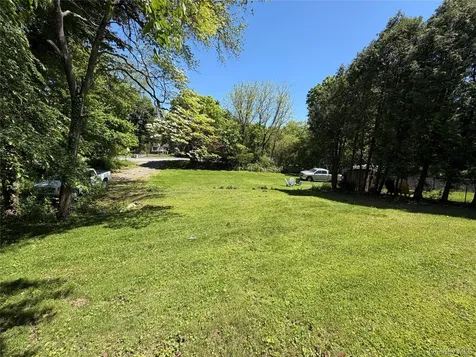 20 Melnick Place Lake Peekskill NY 10537