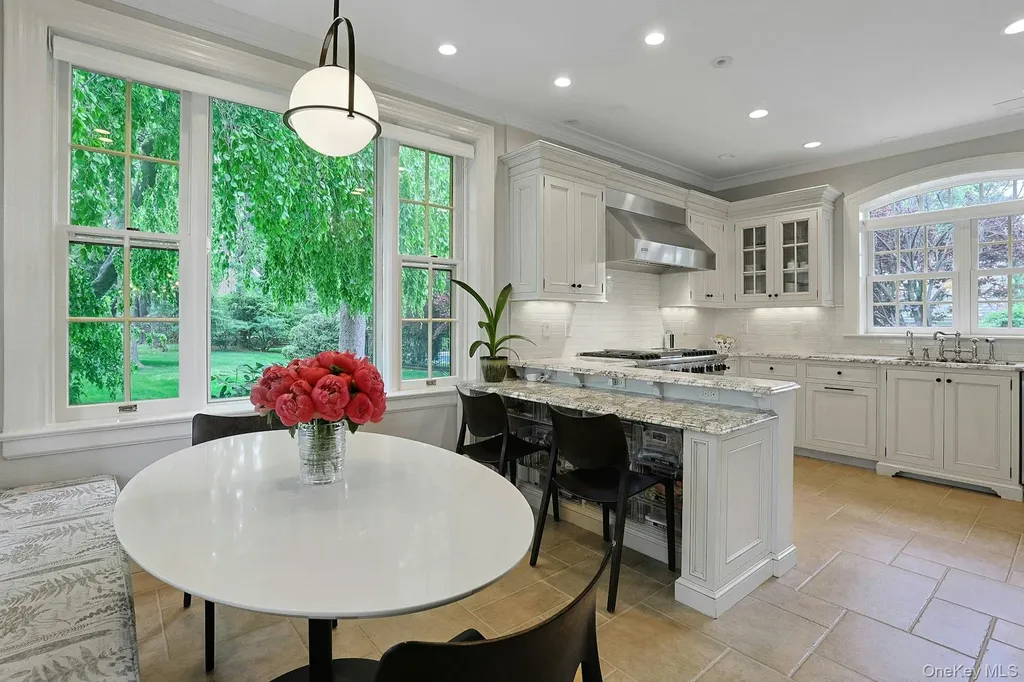7 Forest Circle New Rochelle NY 10804