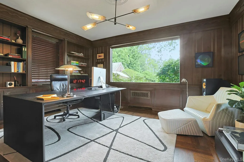 7 Forest Circle New Rochelle NY 10804