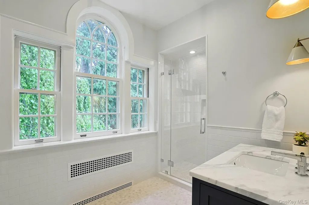 7 Forest Circle New Rochelle NY 10804
