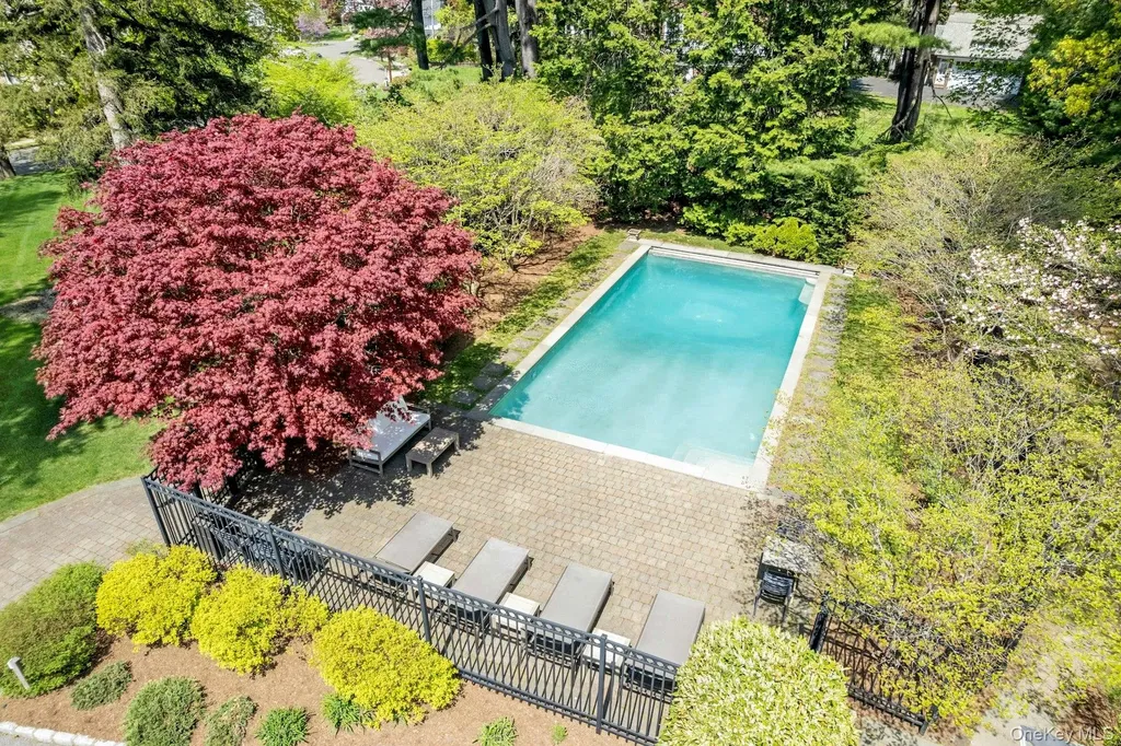 7 Forest Circle New Rochelle NY 10804