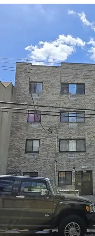 722 E 220th Street Bronx NY 10467
