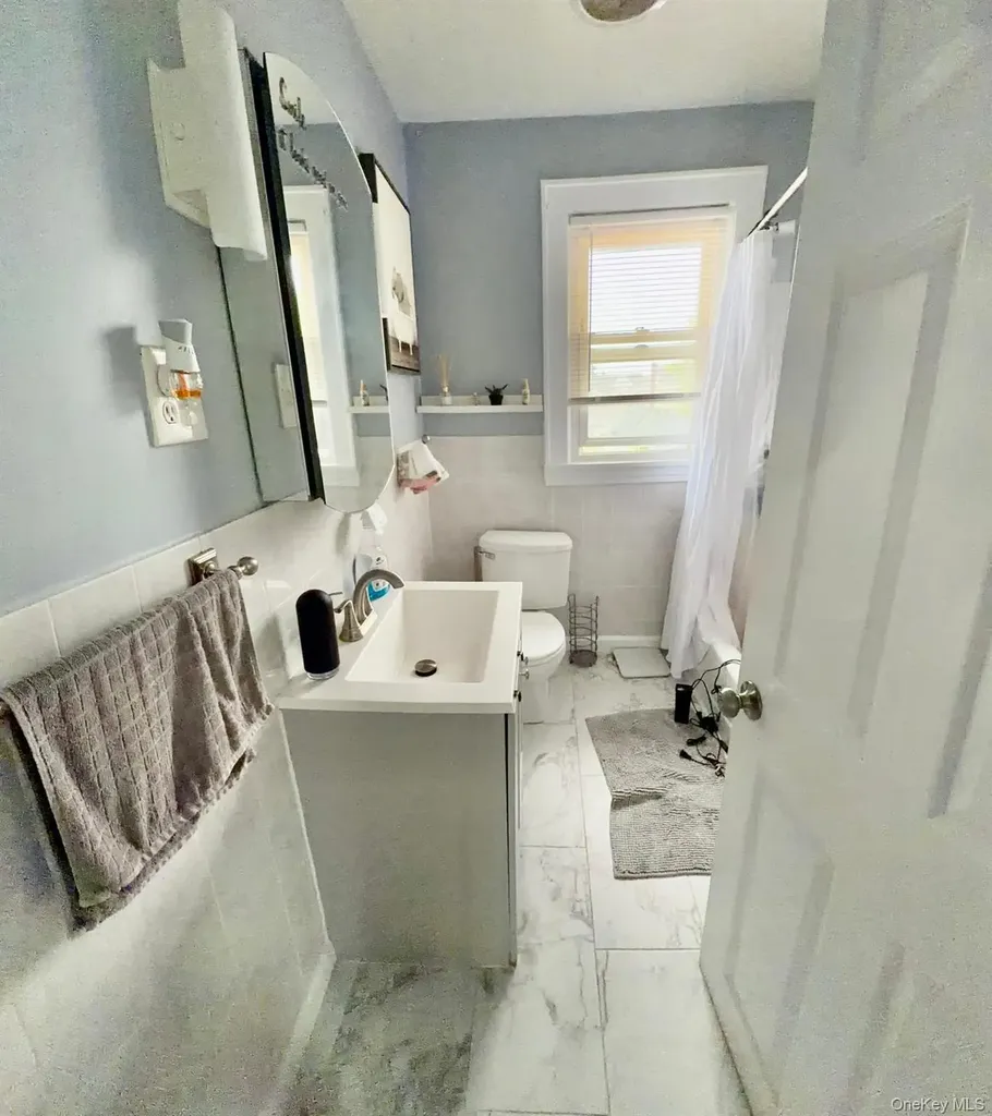 46 E Melrose Street Valley Stream NY 11580