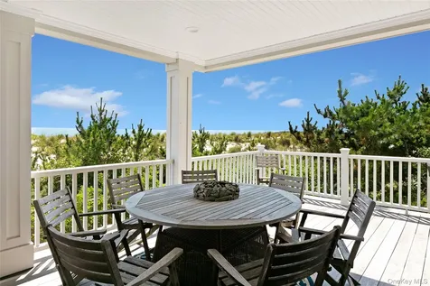 879 Oceanfront Long Beach NY 11561