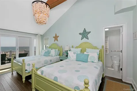 879 Oceanfront Long Beach NY 11561
