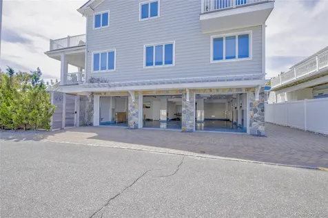 879 Oceanfront Long Beach NY 11561