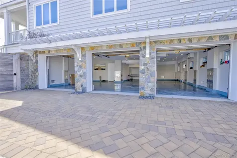 879 Oceanfront Long Beach NY 11561