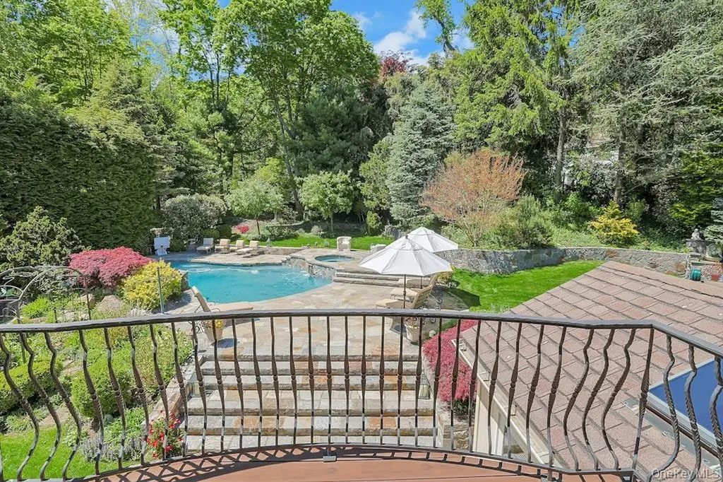 1 Rock Hill Lane Scarsdale NY 10583