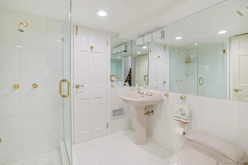 1 Rock Hill Lane Scarsdale NY 10583