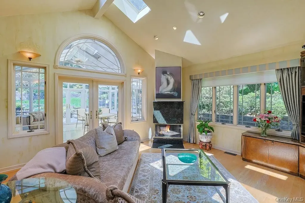 1 Rock Hill Lane Scarsdale NY 10583