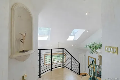 1 Rock Hill Lane Scarsdale NY 10583