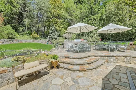 1 Rock Hill Lane Scarsdale NY 10583