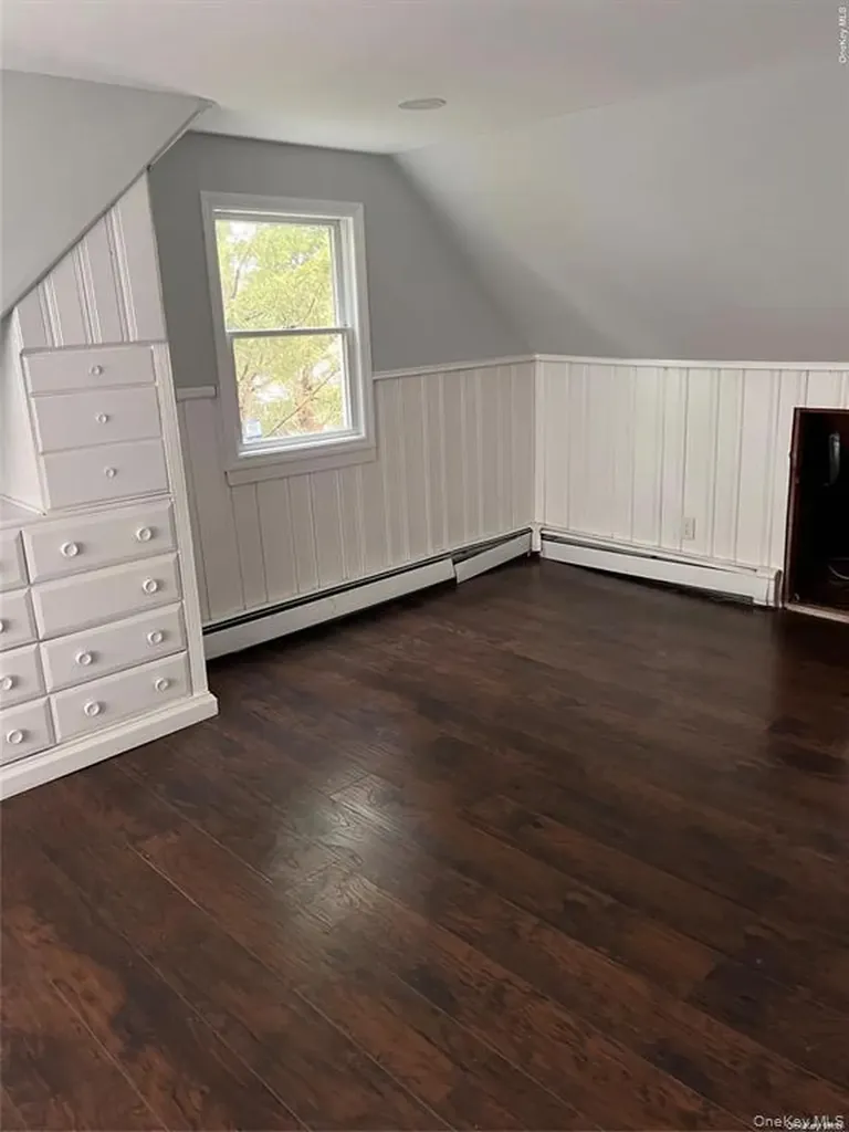 80 Ellen Street Bethpage NY 11714
