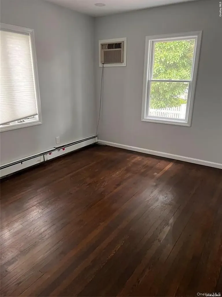 80 Ellen Street Bethpage NY 11714