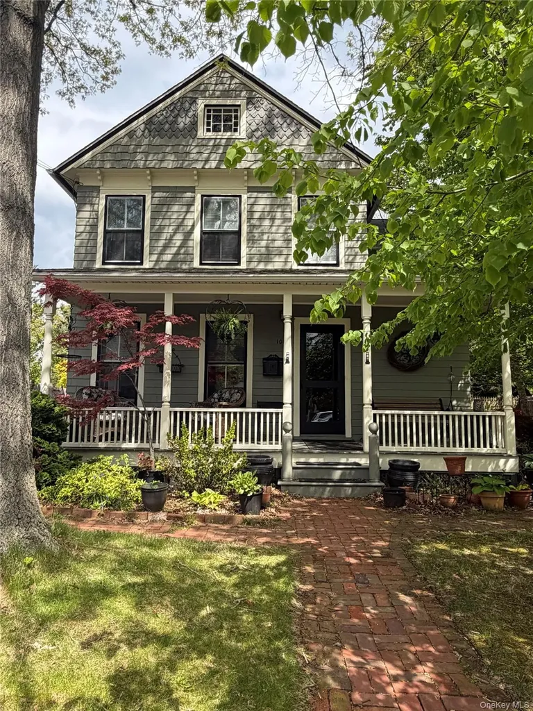 101 Jayne Avenue Patchogue NY 11772