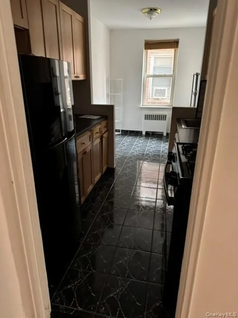 2090 Barnes Avenue Bronx NY 10462