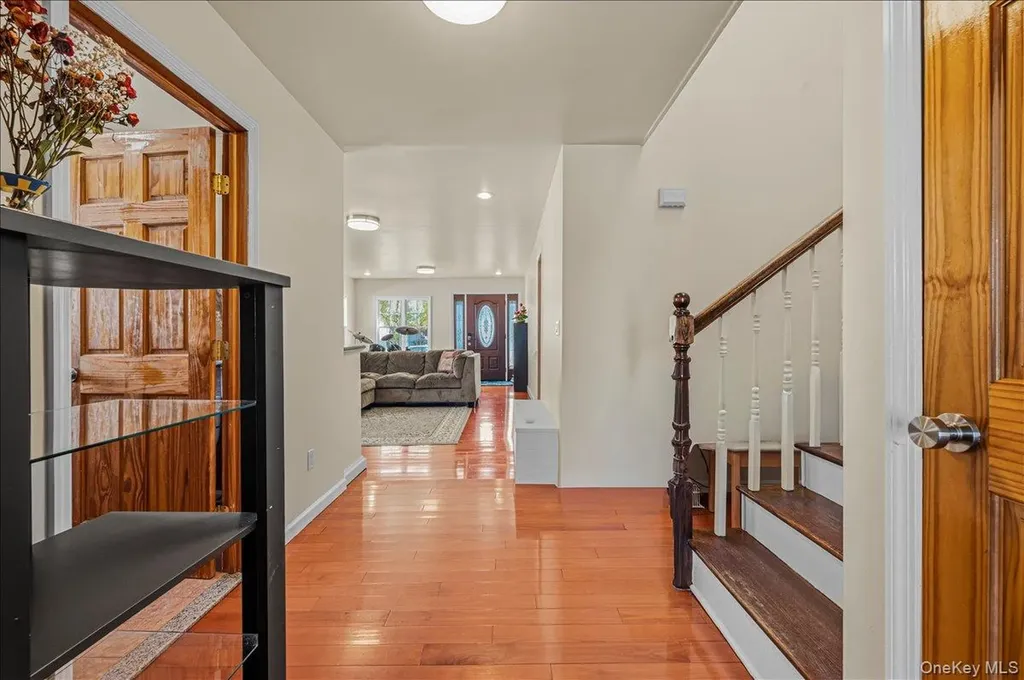 109 Gordon Avenue Westbury NY 11590