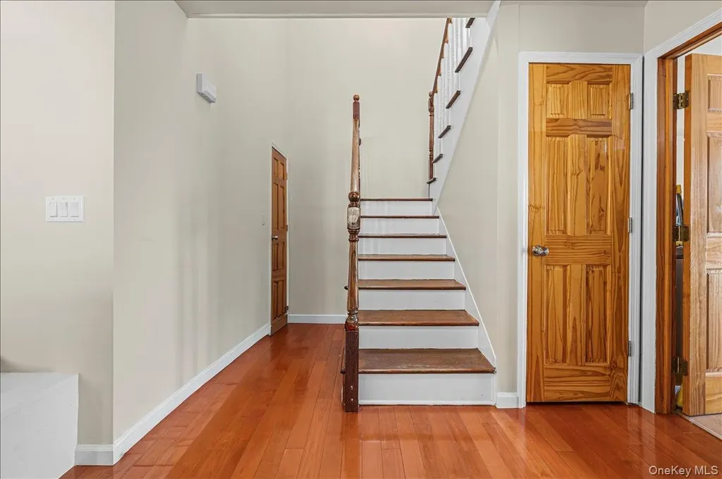 109 Gordon Avenue Westbury NY 11590