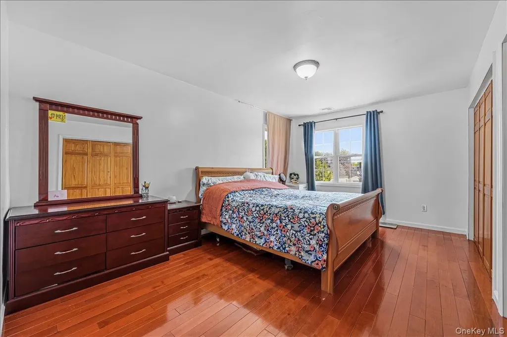109 Gordon Avenue Westbury NY 11590