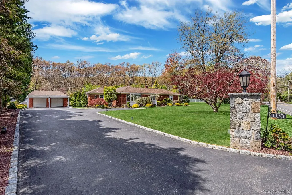 193 Dix Hills Road Dix Hills NY 11746